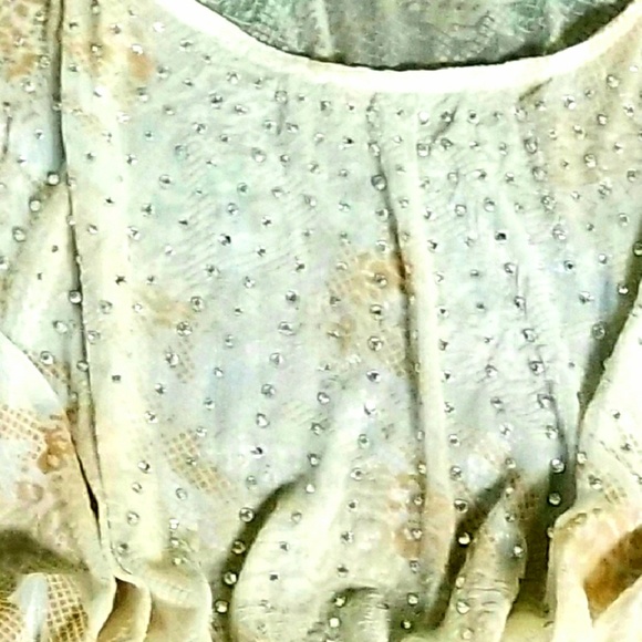 ARDEN B/Beaded Top - Picture 2 of 3